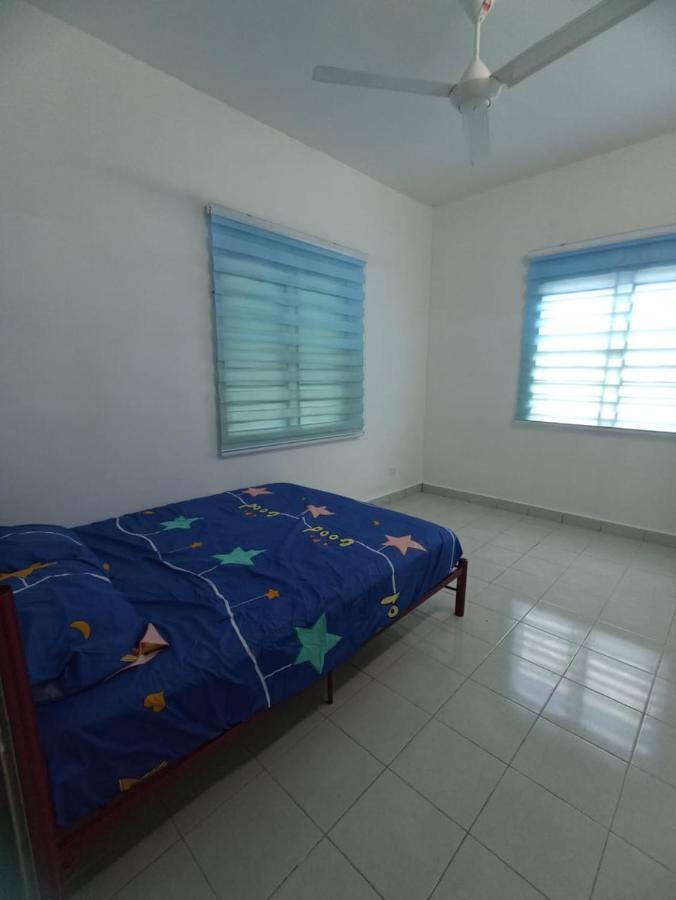 Aisya Homestay Bajet Karak Setia Exterior foto